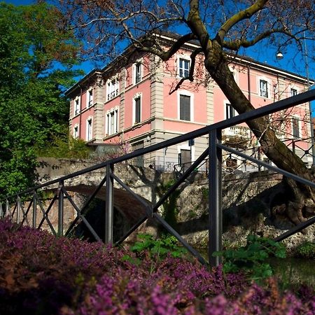 Trilocale In Villa Signorile Milan Luaran gambar