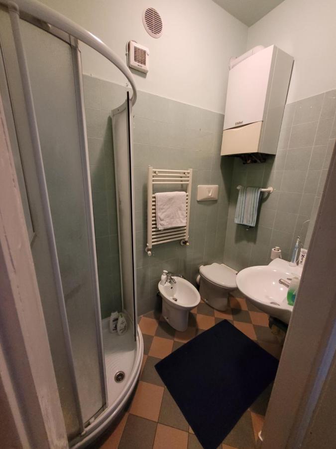 Trilocale In Villa Signorile Milan Luaran gambar