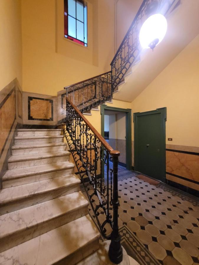 Trilocale In Villa Signorile Milan Luaran gambar